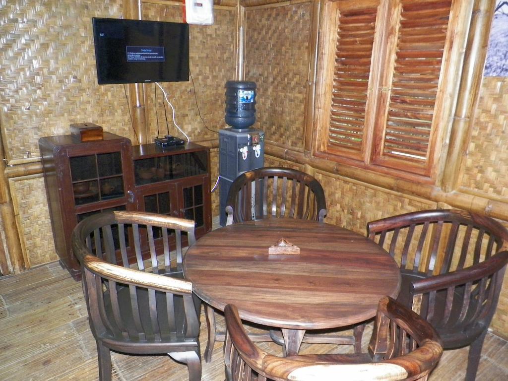 Villa Kampung Karuhun Sutan Raja Bandung Oda fotoğraf