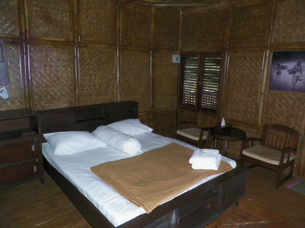 Villa Kampung Karuhun Sutan Raja Bandung Oda fotoğraf