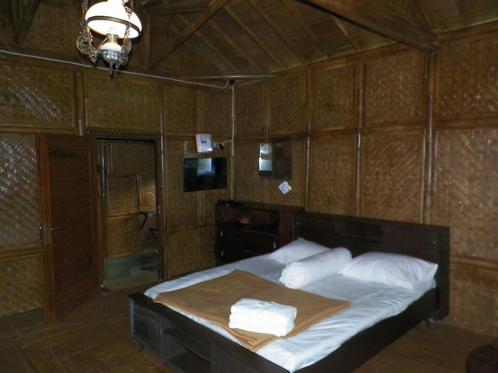 Villa Kampung Karuhun Sutan Raja Bandung Oda fotoğraf